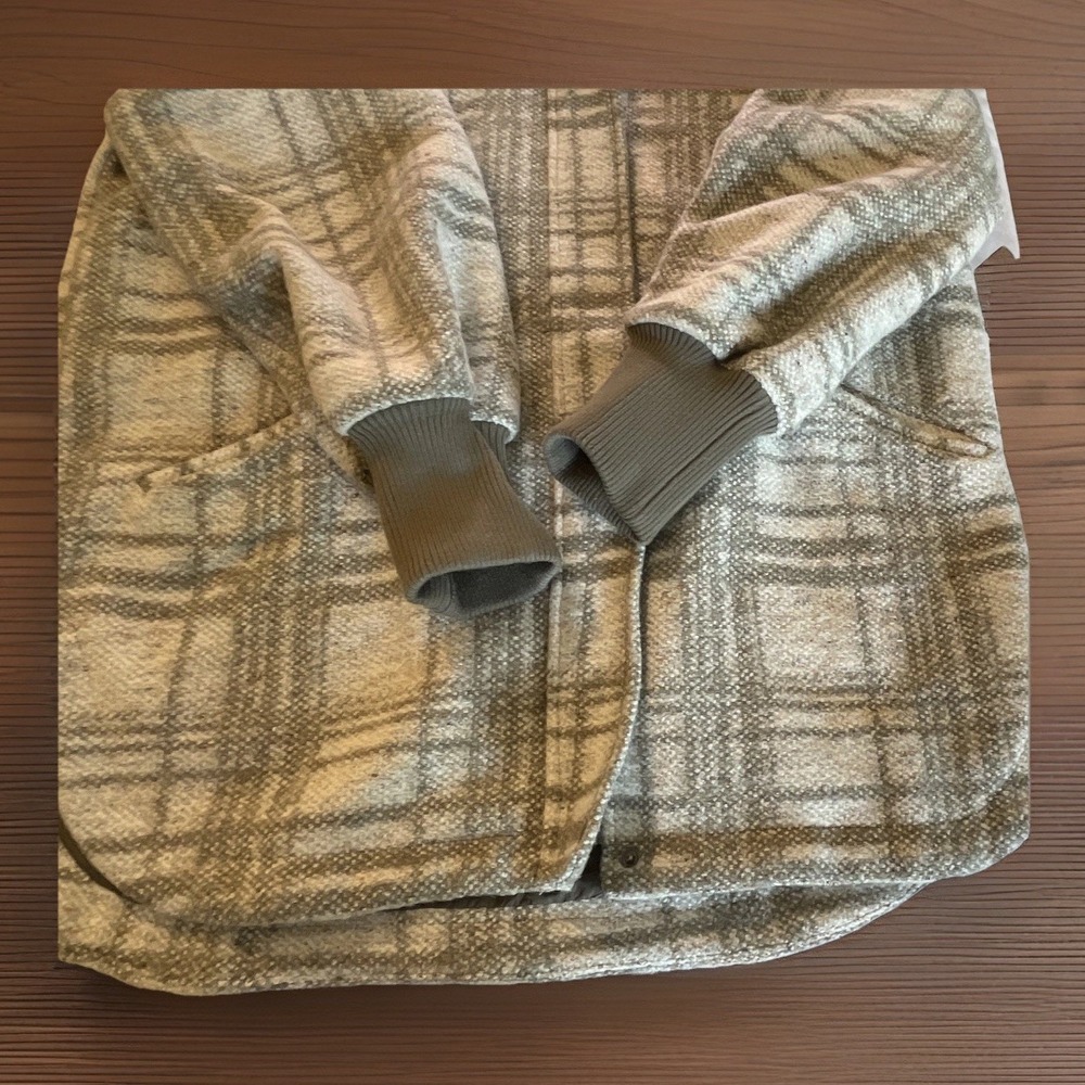 Steve Madden Women's Gray Plaid Collared Zip/Snap Jacket w/ Pockets M - Picture 3 of 13